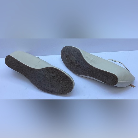 Aldo White Leather Bracelet shoes with wedge heel. Size 10 - Picture 6 of 8